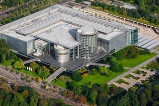 Skleněná manufaktura Volkswagenu ukončila po 24 letech provoz - Novinky